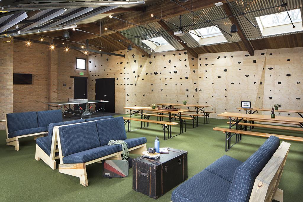 ホテル Basecamp ボウルダー エクステリア 写真