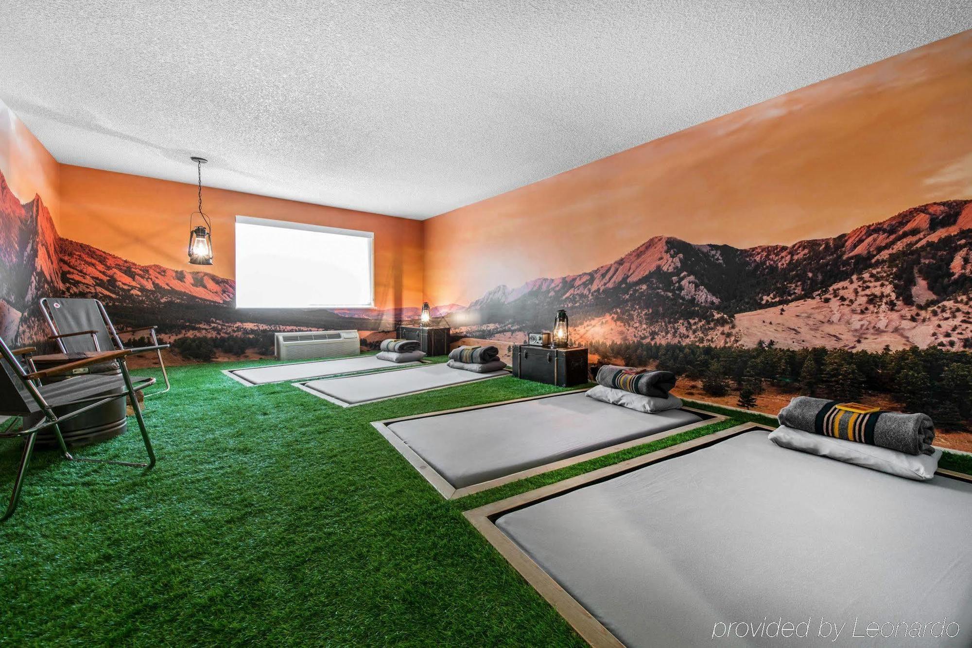 ホテル Basecamp ボウルダー エクステリア 写真